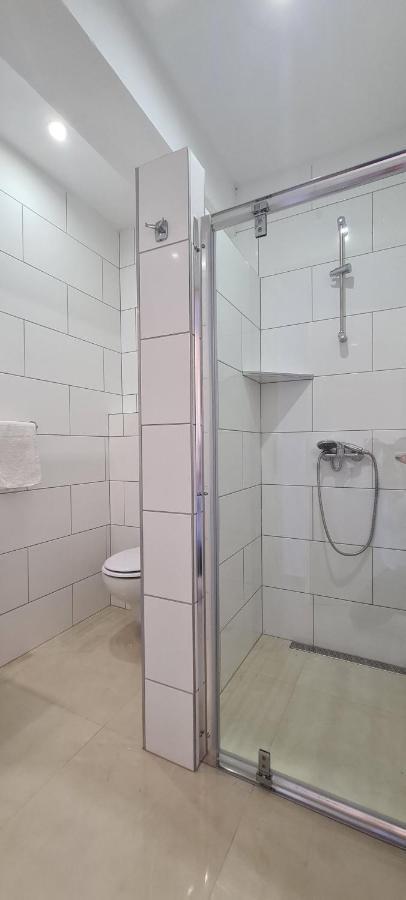 Apartments Ana I Ante Milna  Luaran gambar